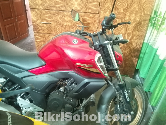 FZS V 3 DELUX